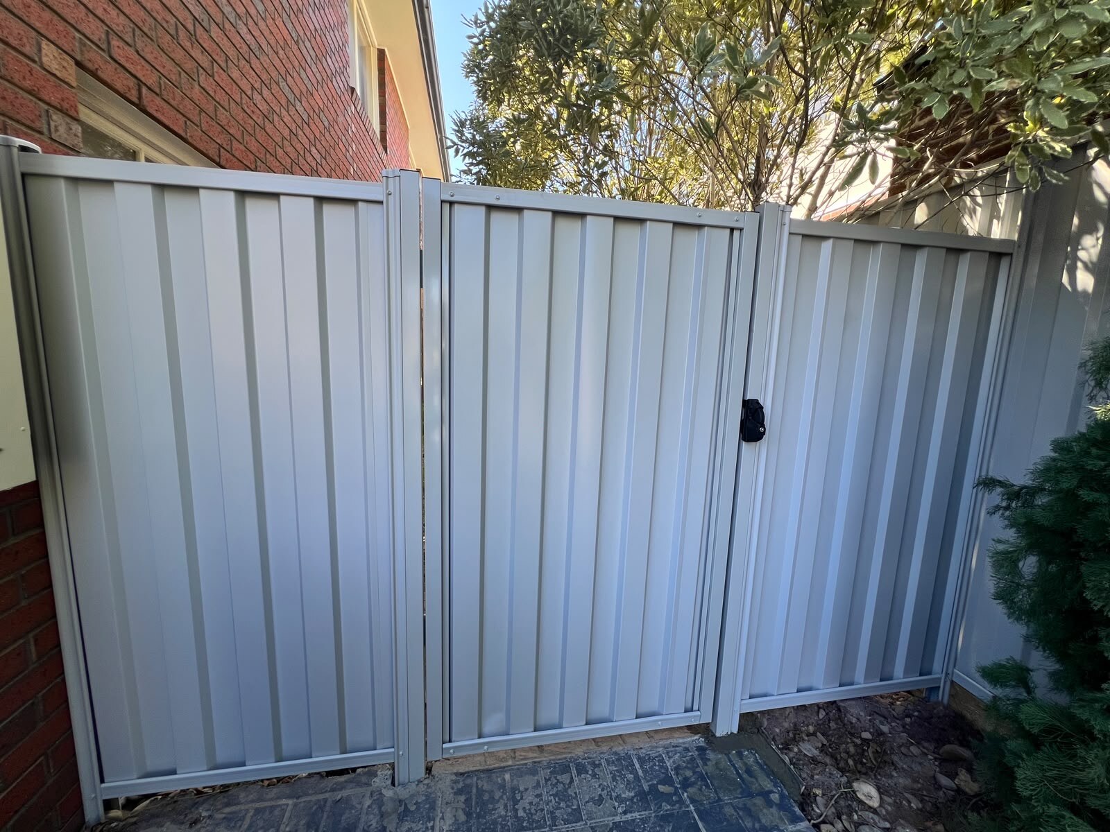 Shale Grey COLORBOND fence and gate completed in Bentleigh